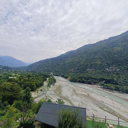 Regenta Inn By Riverside Manali Exterior photo