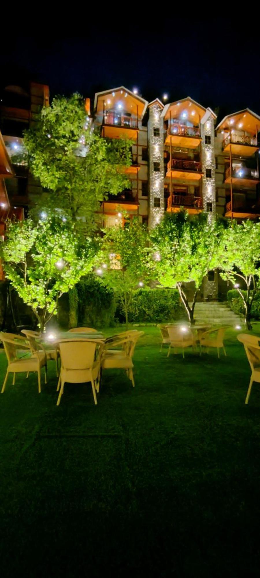 Regenta Inn By Riverside Manali Exterior photo