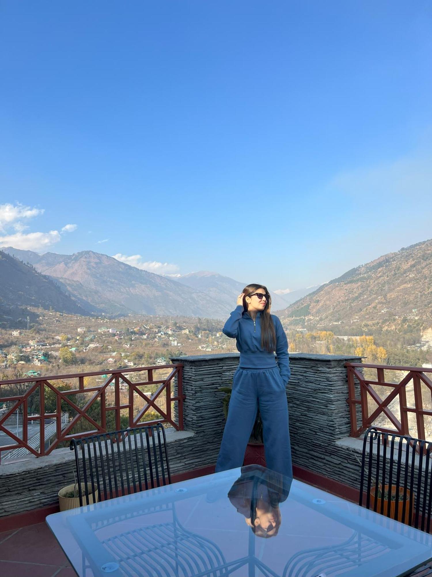 Regenta Inn By Riverside Manali Exterior photo