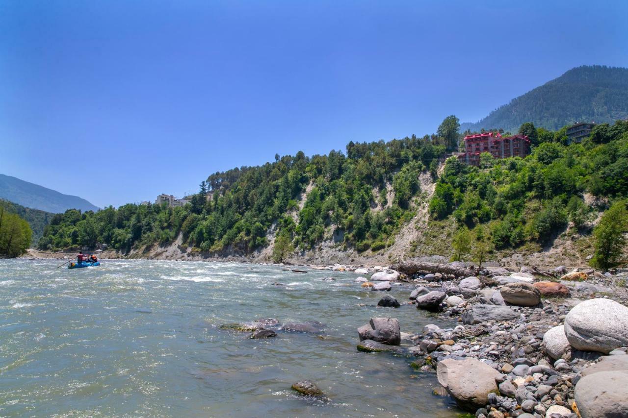 Regenta Inn By Riverside Manali Exterior photo
