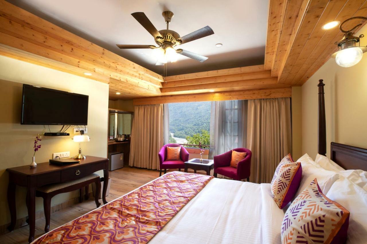 Regenta Inn By Riverside Manali Exterior photo