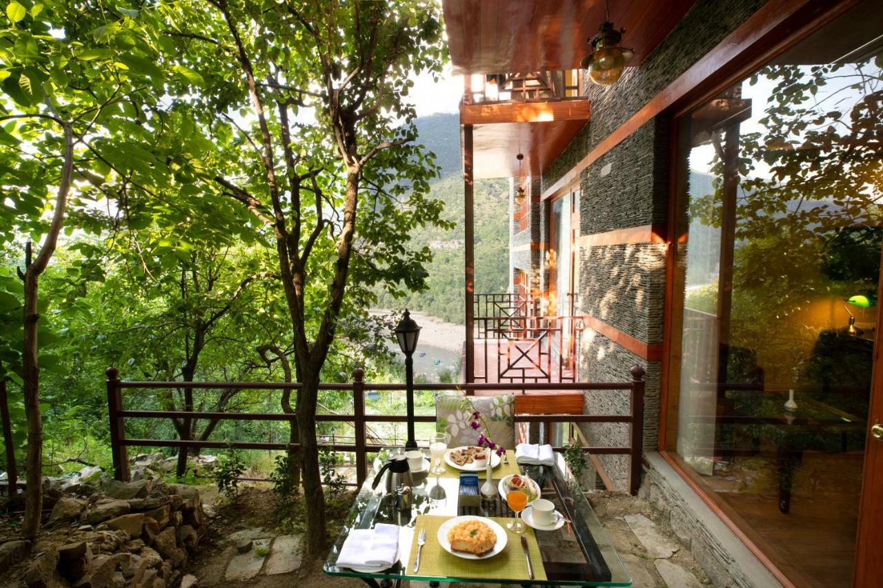 Regenta Inn By Riverside Manali Exterior photo